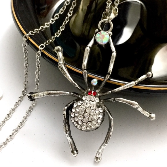 spider pendant crystal rhinestone necklace 26β NWT - Picture 8 of 8